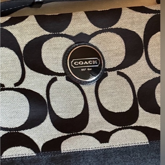 Coach Black/Gray Monogram Sling Crossbody Shoulder Bag Authentic Good Condition - Picture 6 of 10